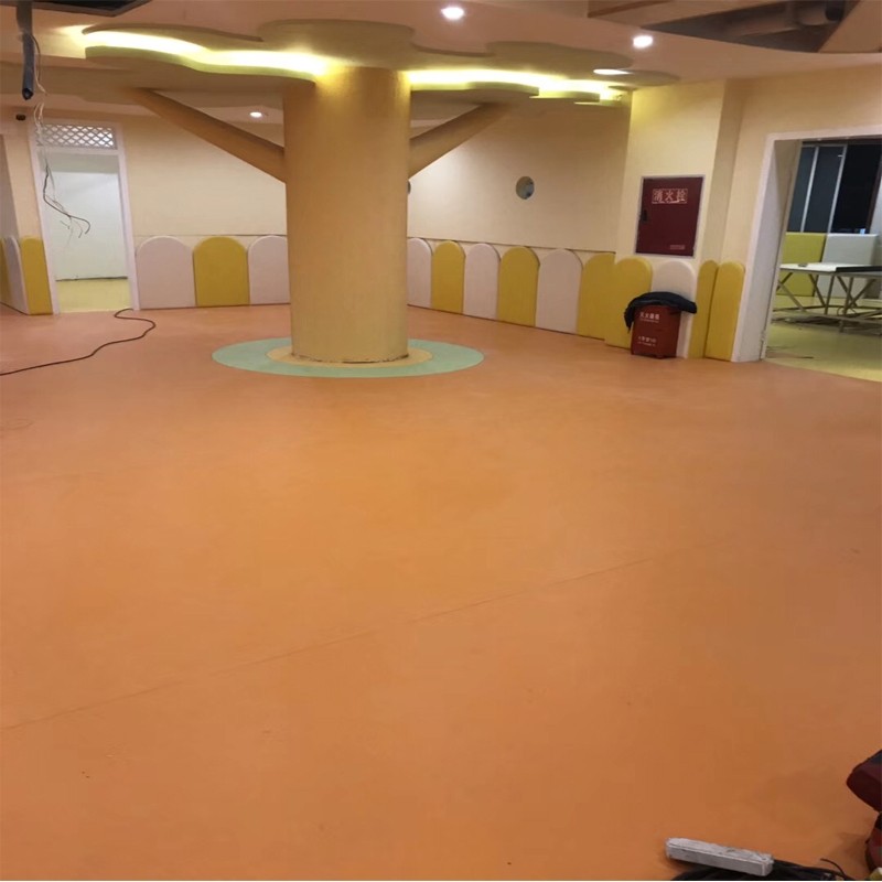 幼儿园塑胶地板